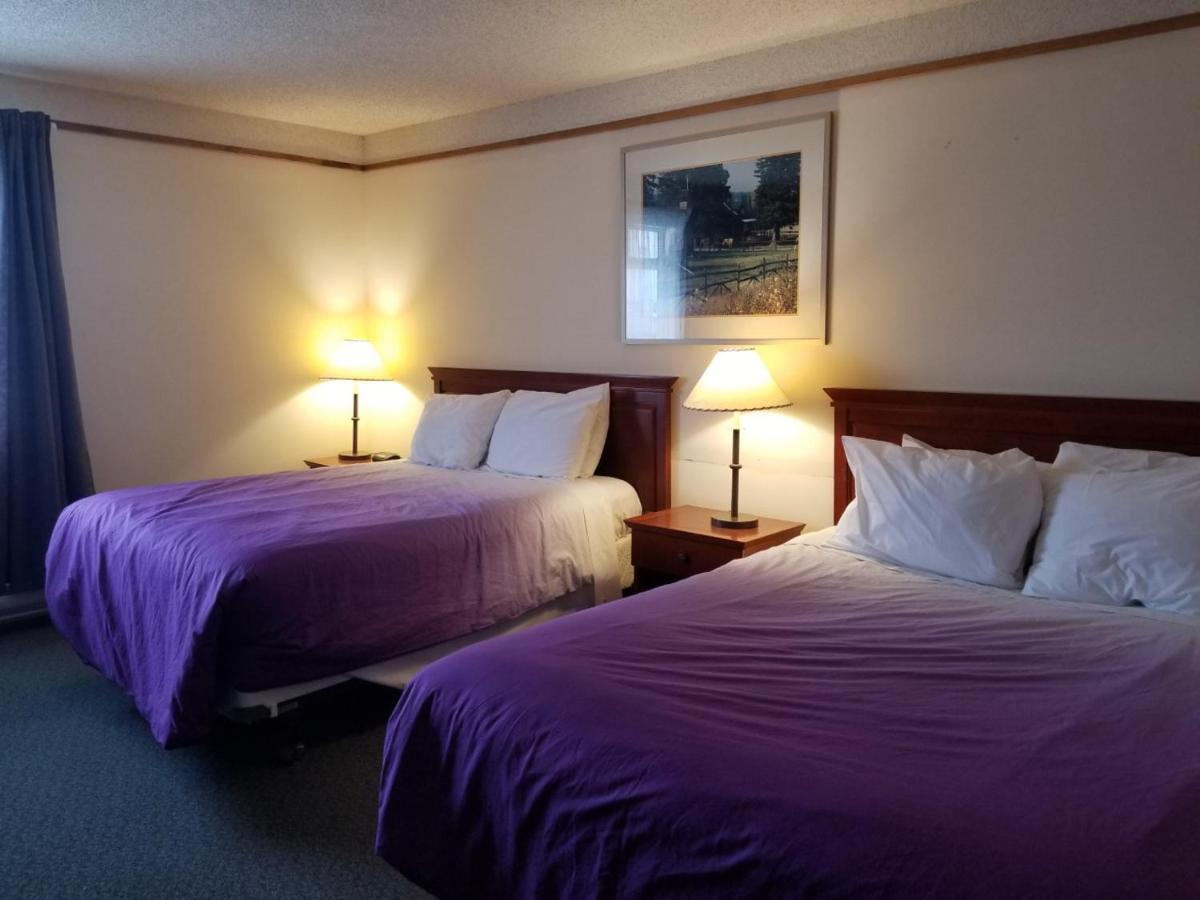 Moosomin Country Squire Inn المظهر الخارجي الصورة